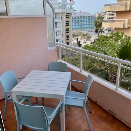 California 1 & 2, Family Only, By California Appartement *