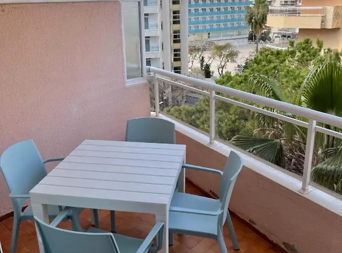 California 1 & 2, Family Only, By California Appartement *